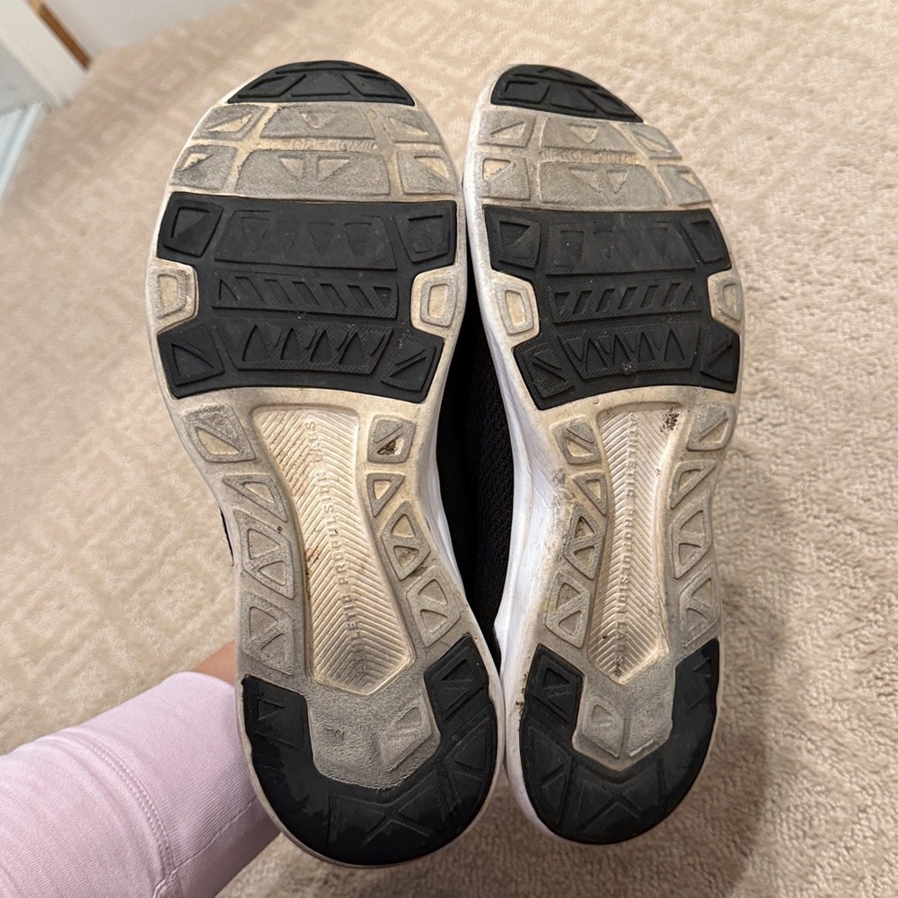 APL TechLoom Breeze Sneakers Women’s 9.5 Black White Running Shoes - Picture 3 of 4